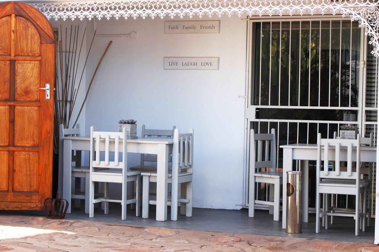 Golden Key Guesthouse Vredenburg Exterior foto